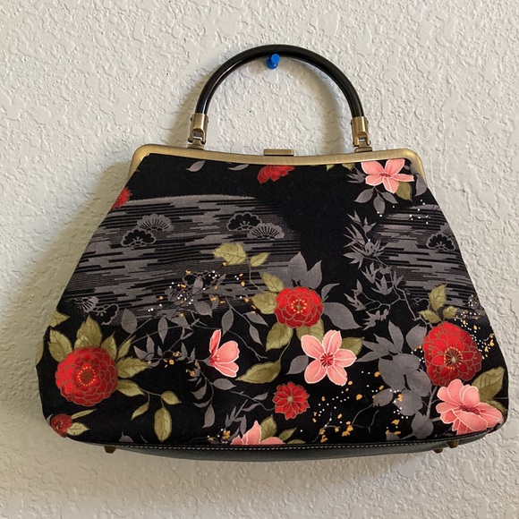 ♥️Isabella Fiore♥️ - Picture 3 of 6